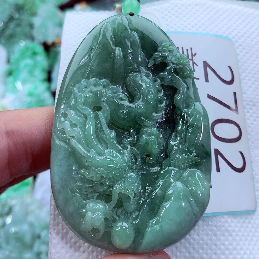 吊坠(不含链)未镶嵌翡翠