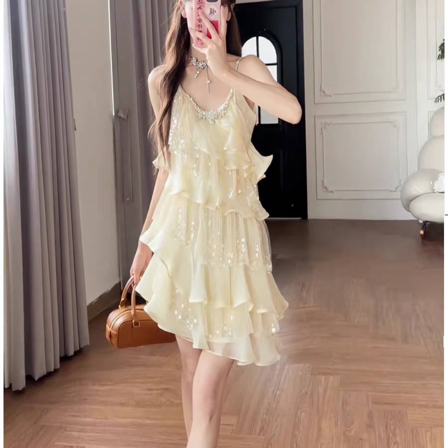 Burjuman【月光缪斯】夏季显瘦气质小众纯欲设计感性感辣妹连衣裙