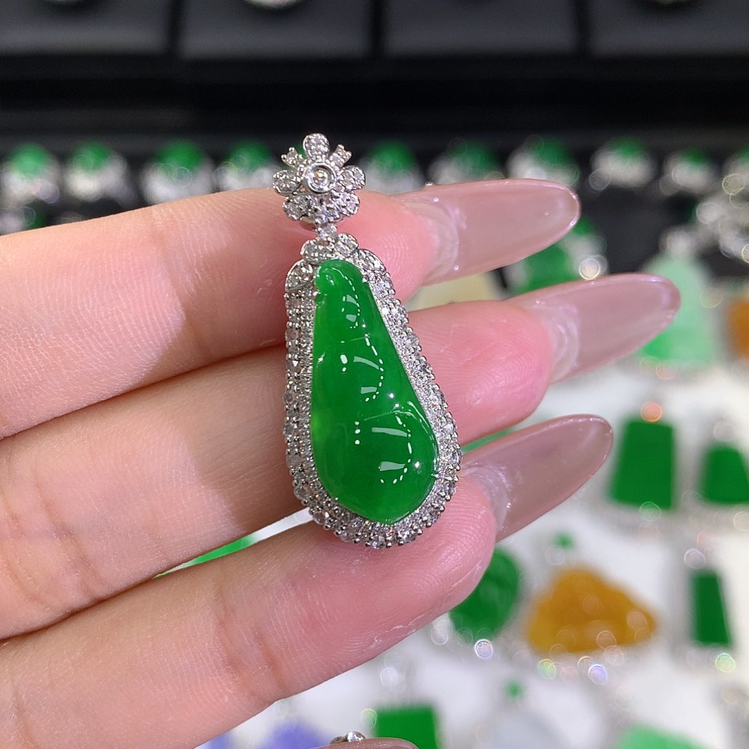 翡翠颈饰18K金镶嵌111111111