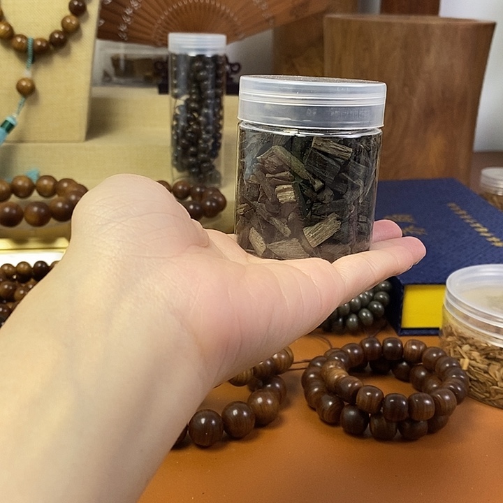 檀香木老山檀香阴沉碎料100克
