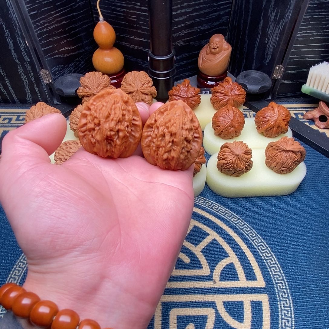 文玩核桃吊坠大红袍40尺