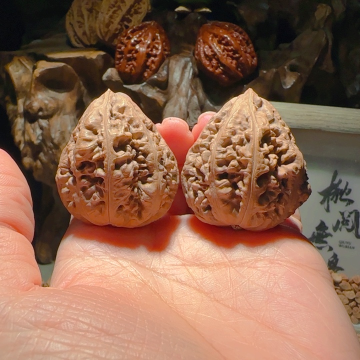 文玩核桃吊坠米子57