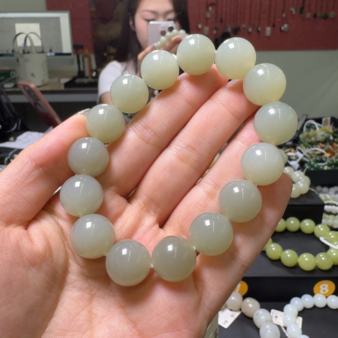 手串未镶嵌和田玉