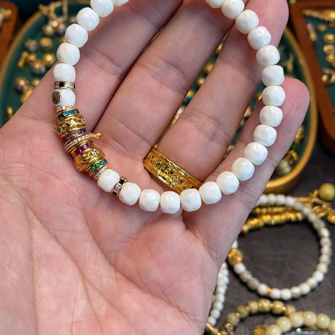 合成立方氧化锆手链足金镶嵌