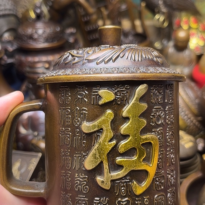 精美铜器批发档口