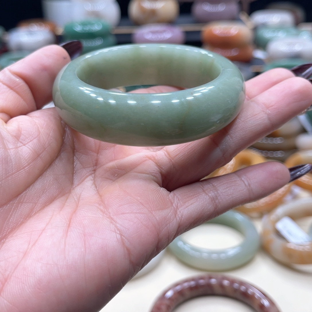 石英质玉手镯合金