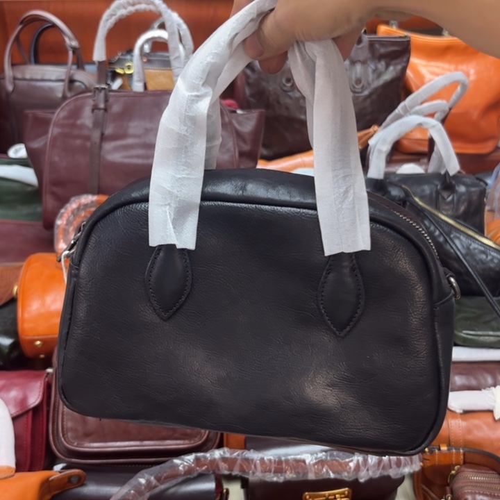 头层牛皮黑色宽宽保龄球