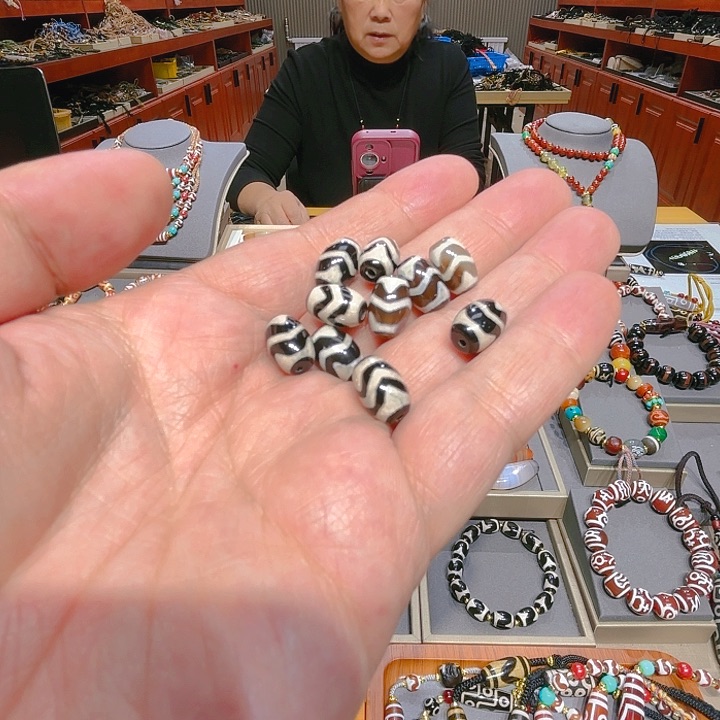 未镶嵌玛瑙/玉髓珠宝奇石