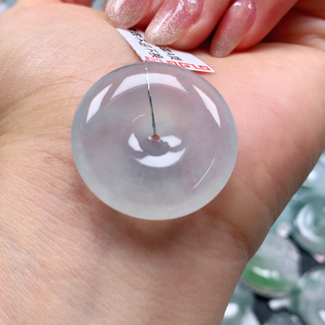 翡翠颈饰未镶嵌天然翡翠