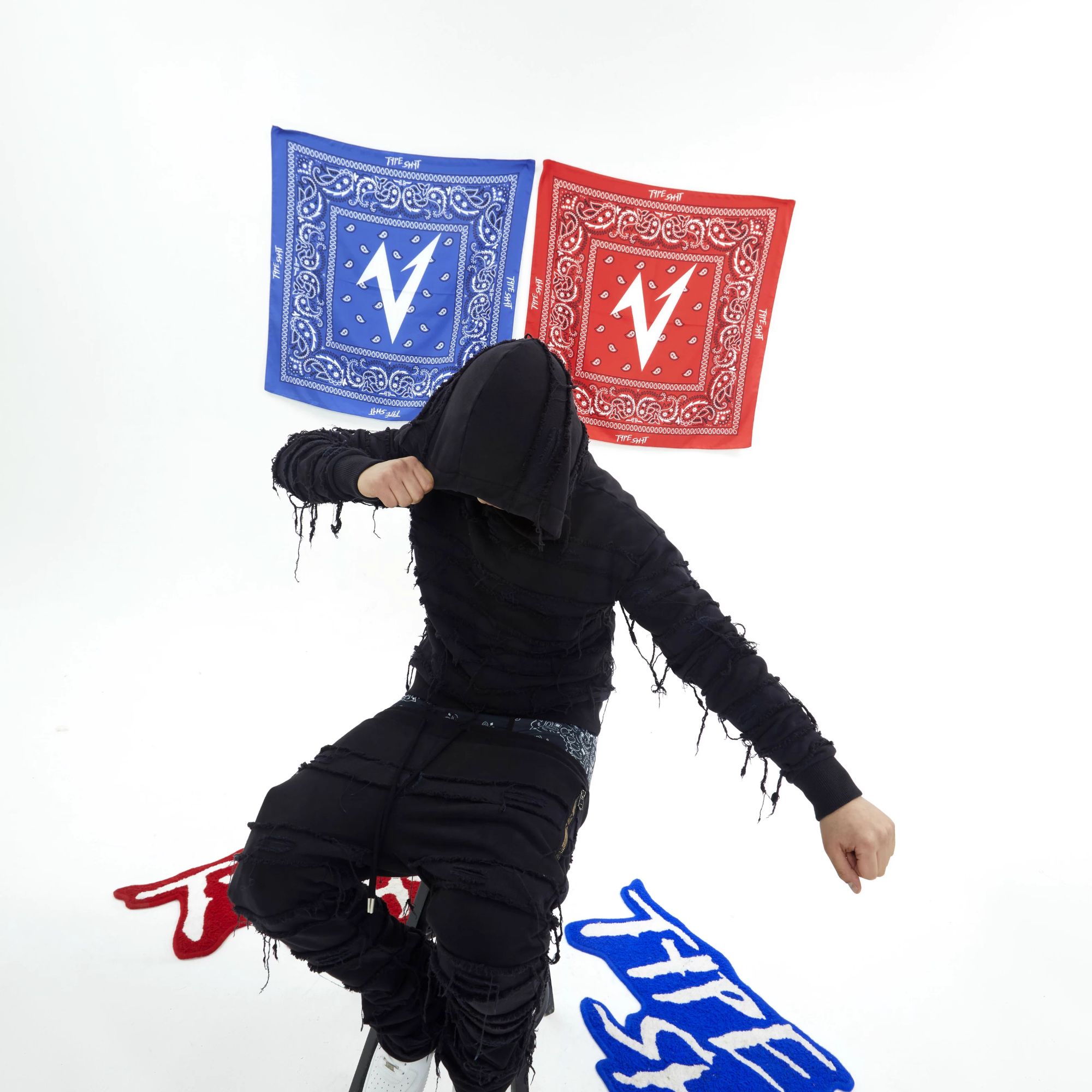 【VAKA TYPESHYT】2023FW 黑色 连帽套头流苏拼接牛仔卫衣