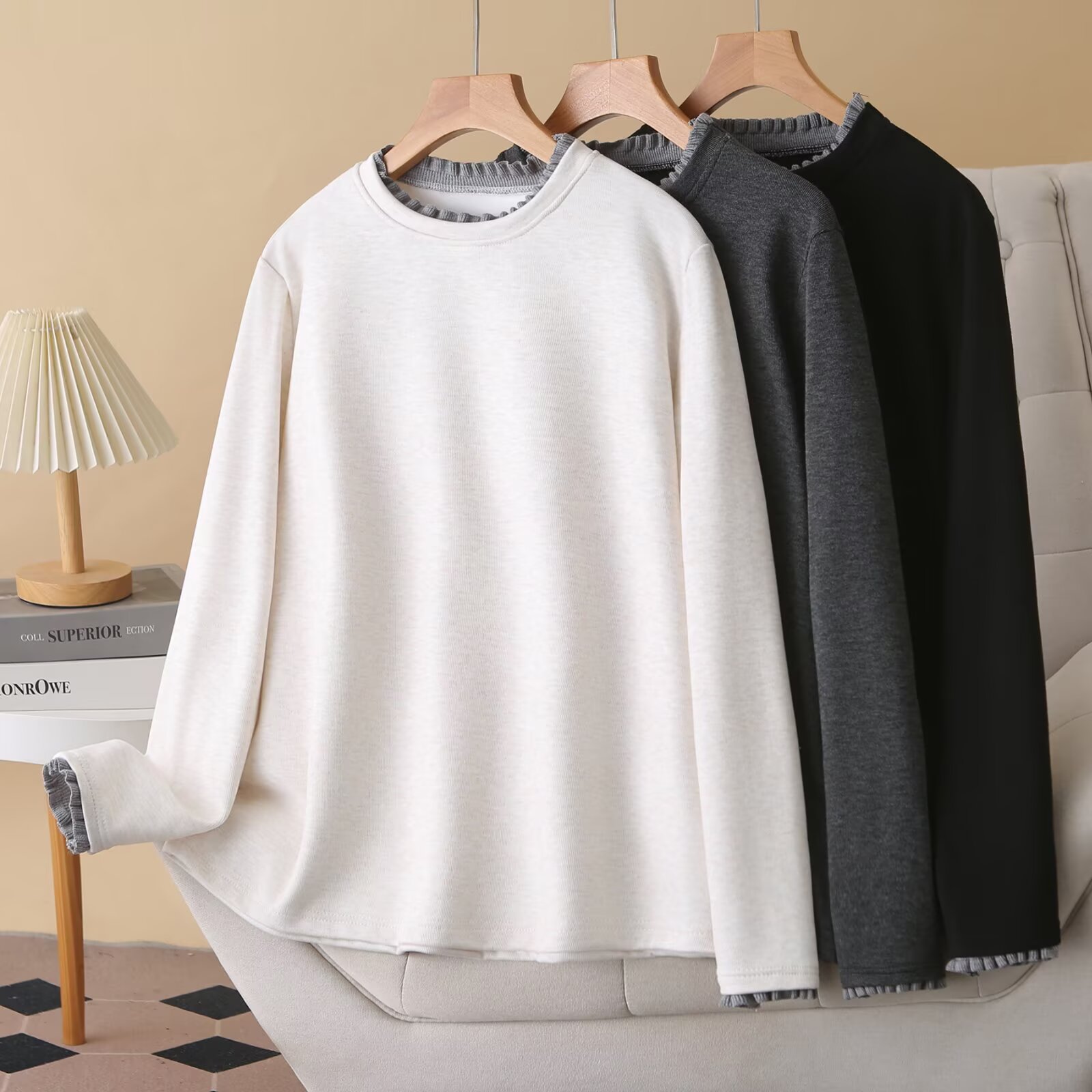 鑫静大码【2529】秋冬款拼色木耳边加绒加厚打底衫保暖内搭时尚上衣