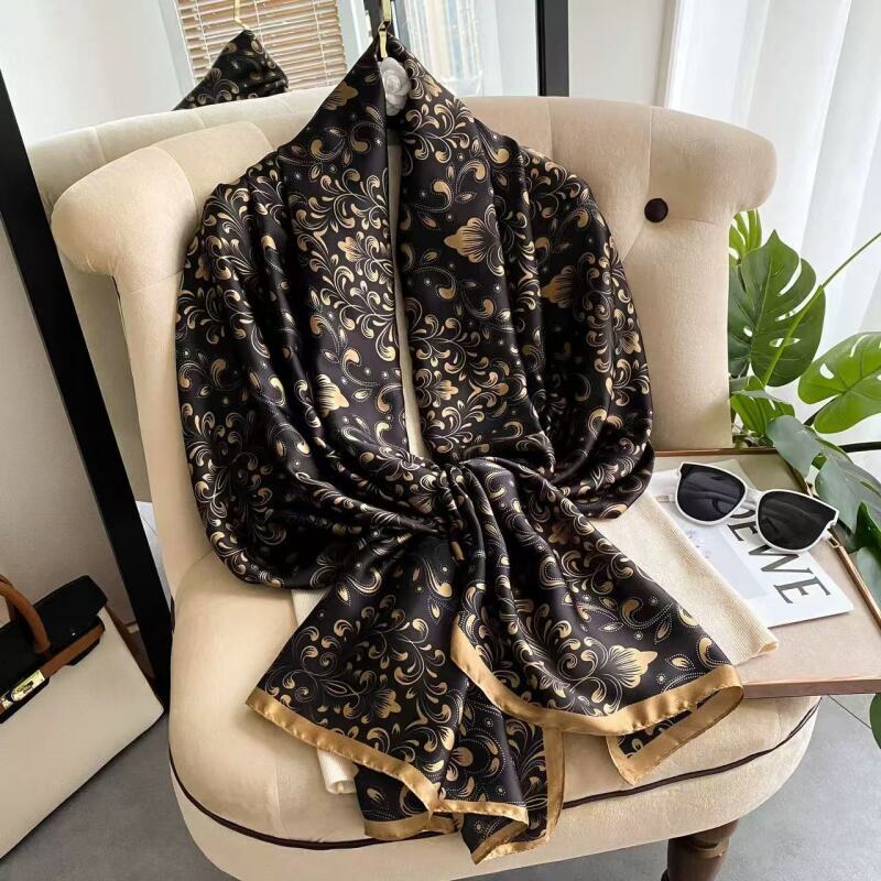 L368 黑金祥云 180*80左右 围巾