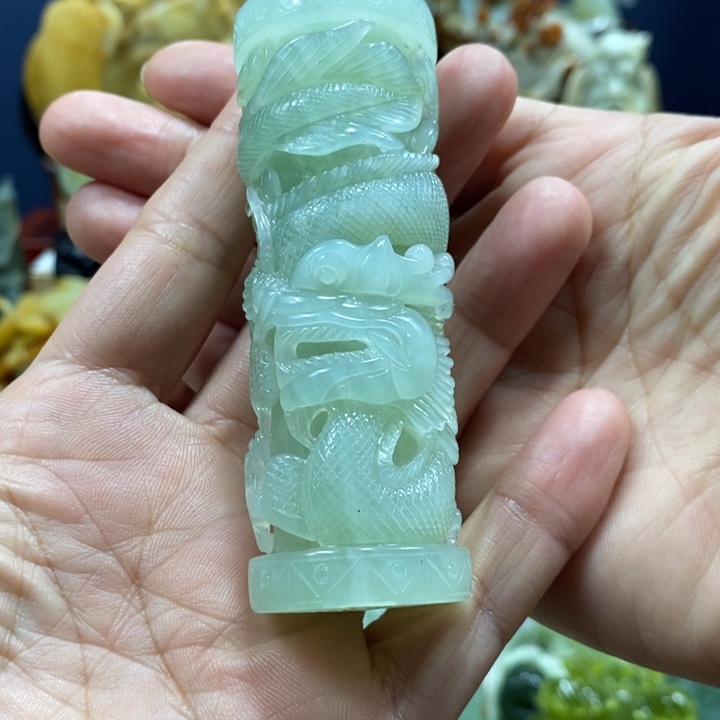 未镶嵌蛇纹石玉珠宝奇石弘