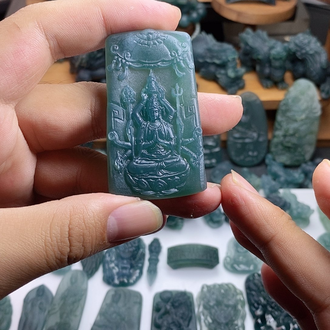 定制翡翠未镶嵌千手