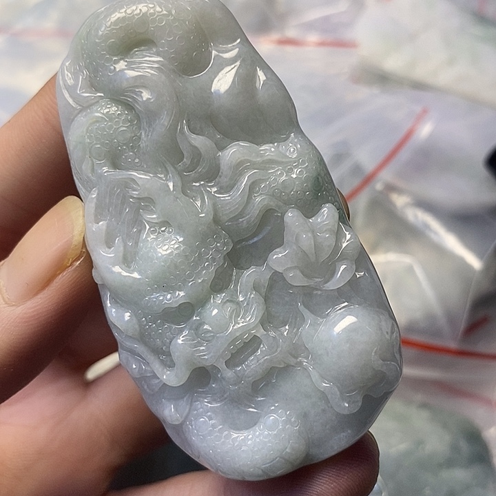 翡翠未镶嵌颈饰天然翡翠A货