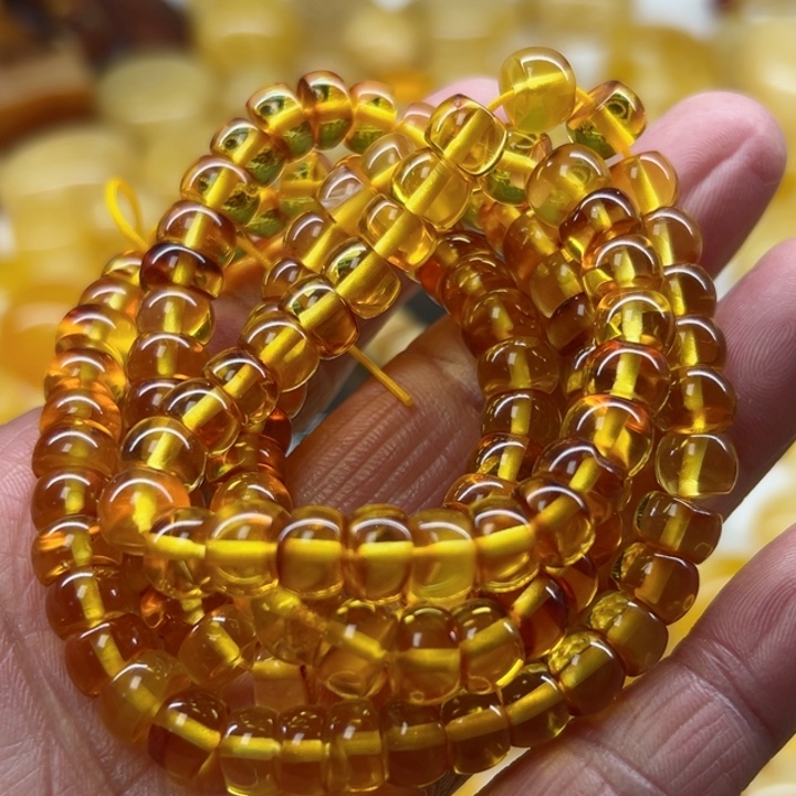 琥珀（矿物珀）颈饰未镶嵌