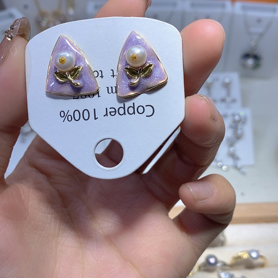 未镶嵌淡水珍珠耳饰