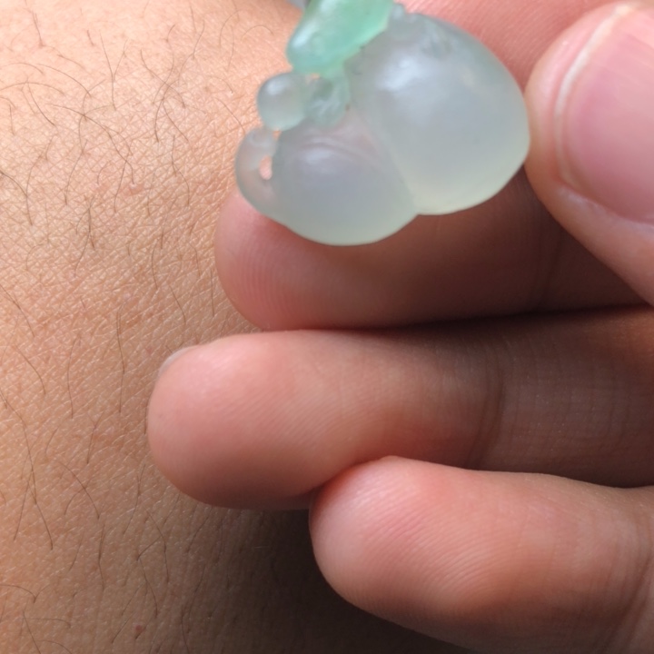 定制翡翠未镶嵌挂件