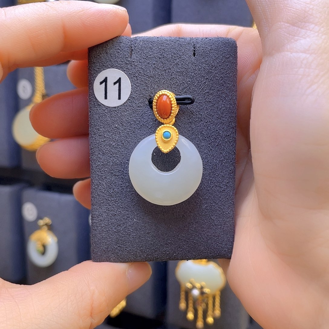 和田玉颈饰银S925镀金镶嵌