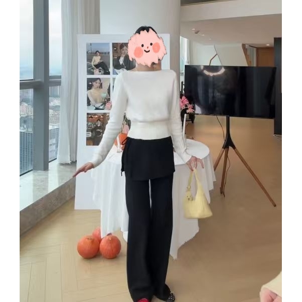 1676【纯白热恋 】2025秋冬新款斜扣设计感高级飘带一字肩毛衣