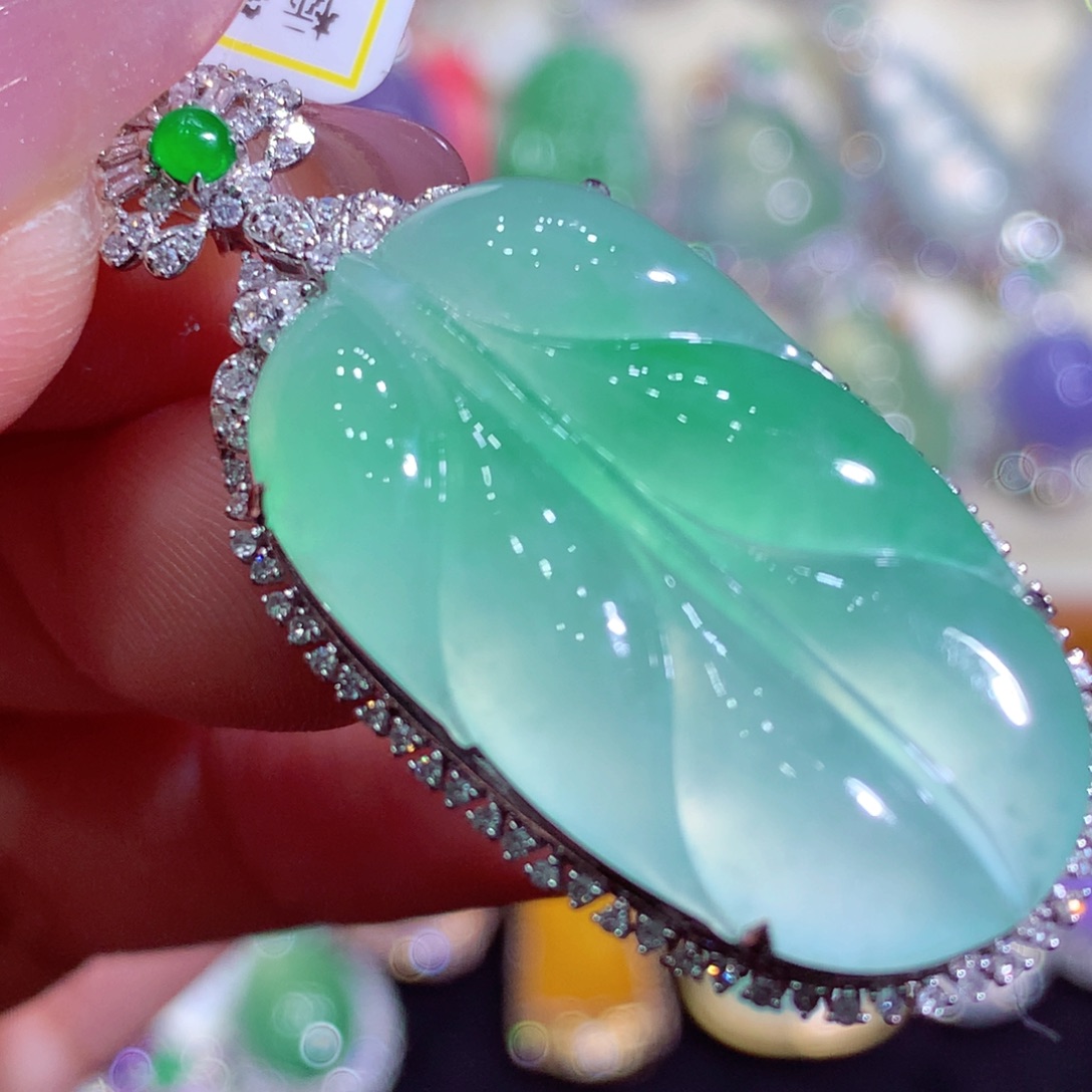 翡翠18K金镶嵌吊坠(不含链)