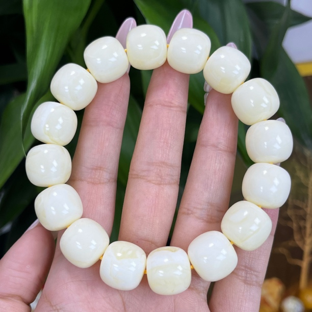 焦皮满瓷白浓蜡15mm精工同料手串单圈纯天然原矿琥珀蜜蜡