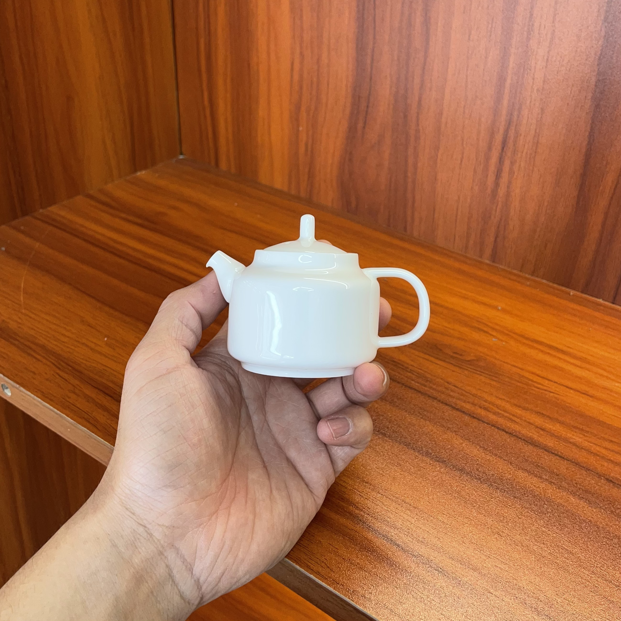 潮州骨瓷德钟壶容量90毫升小容量高档象牙白色陶瓷纯白简约