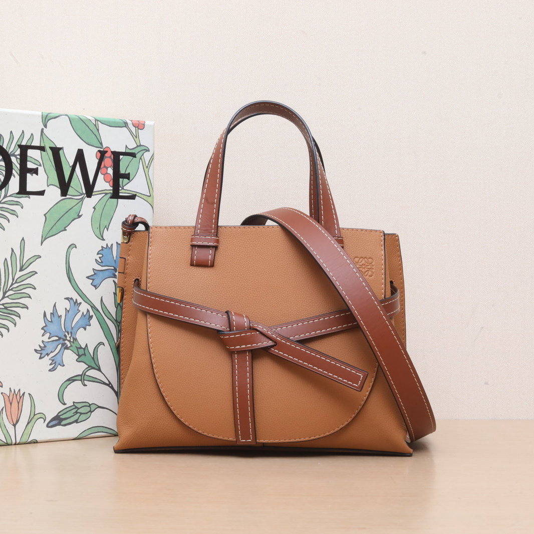 99新 LOEWE/罗意威 花花Gate Tote 托特 手提 中号 棕色 皮革C