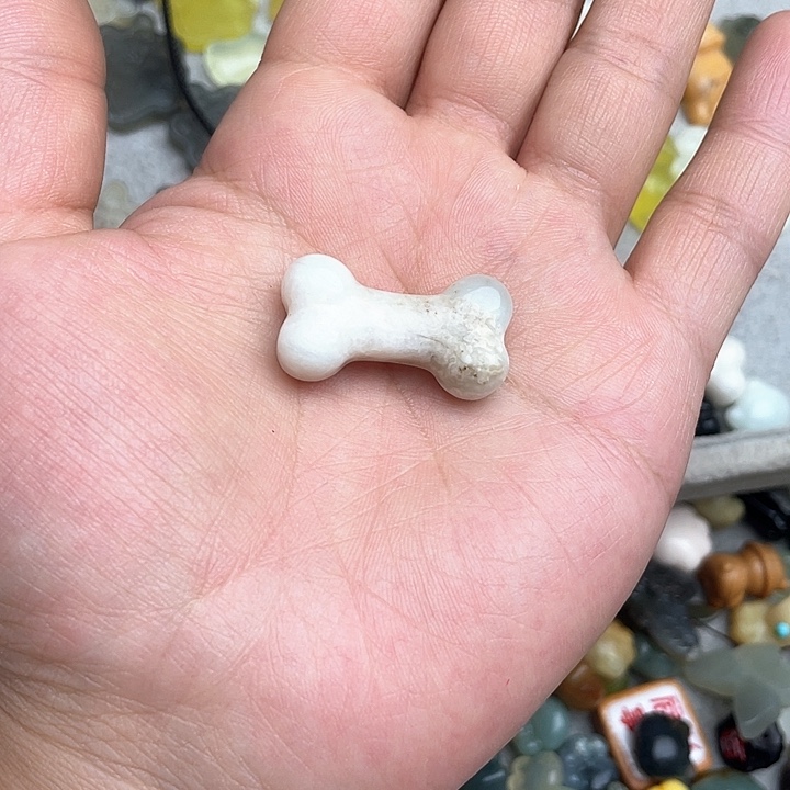 岫玉纯天然岫玉假一赔十未镶嵌