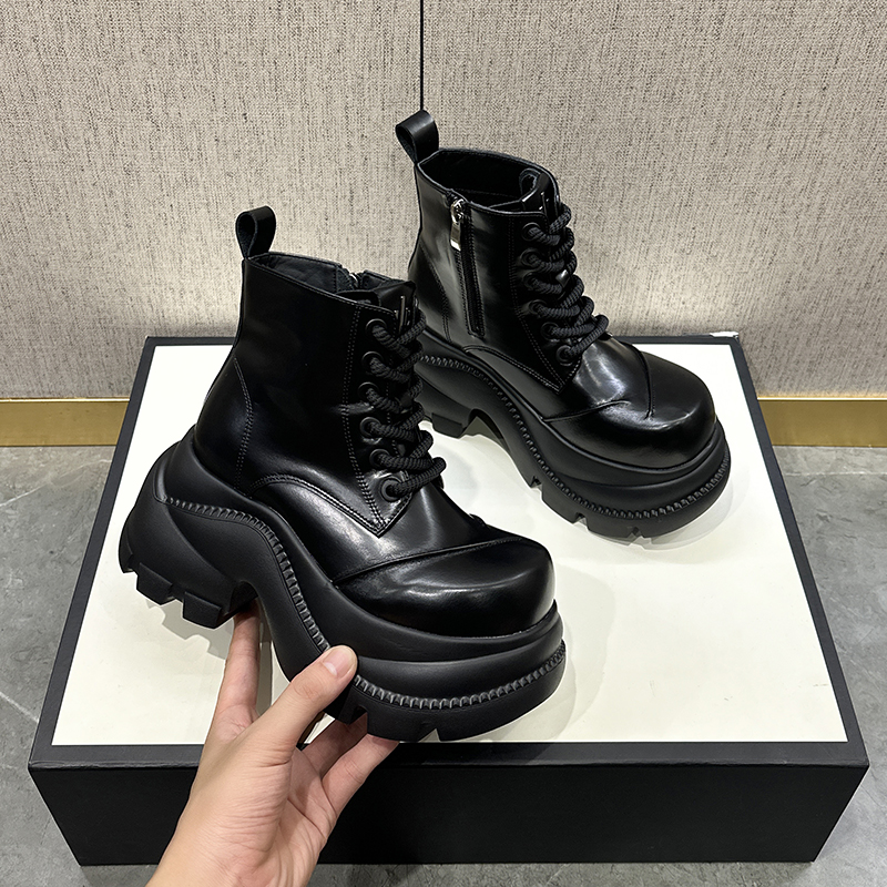 9cm增高小个子厚底马丁靴女2025秋新款超轻软底运动短靴女英伦风