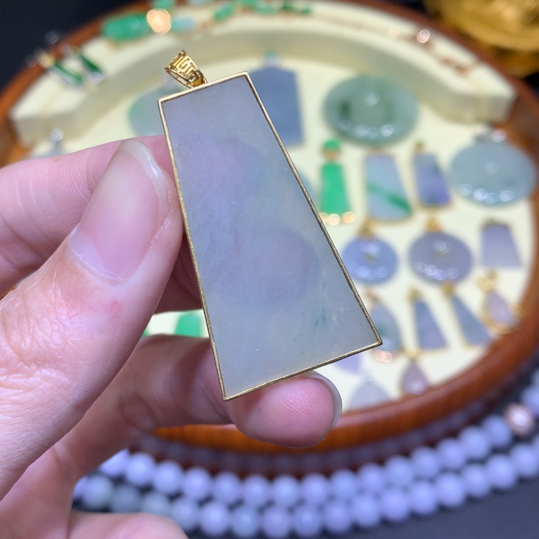 翡翠吊坠(不含链)18K金镶嵌