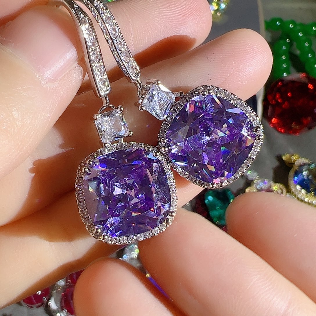 花岗石钨合金红色蓝色吊坠