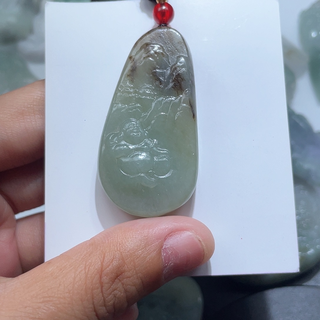 颈饰未镶嵌和田玉（糖玉）是