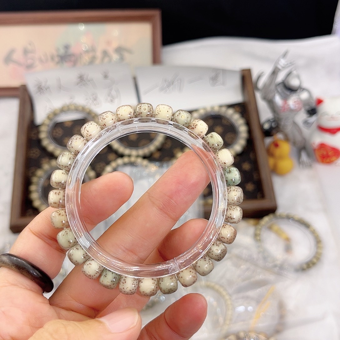 吊坠龙脊菩提157 号.  星月菩提.  一物一图.  