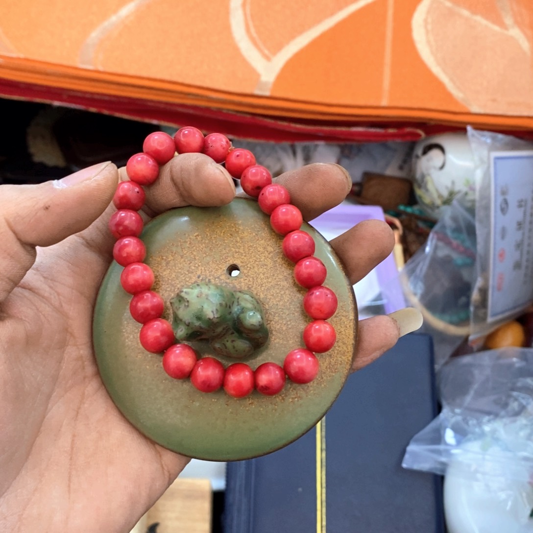 瓷片哈哈哈哈太好吃