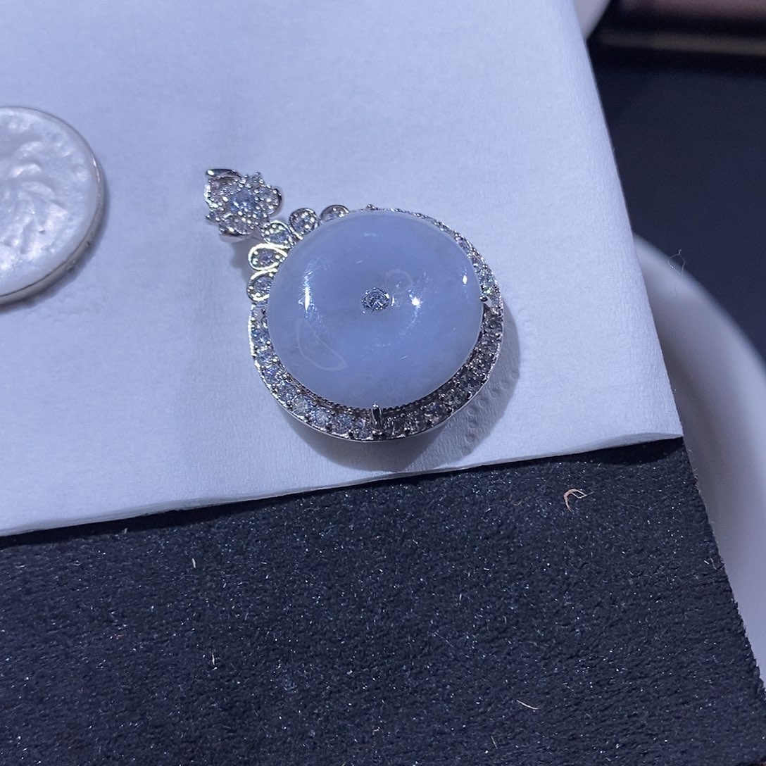 翡翠吊坠(不含链)未镶嵌