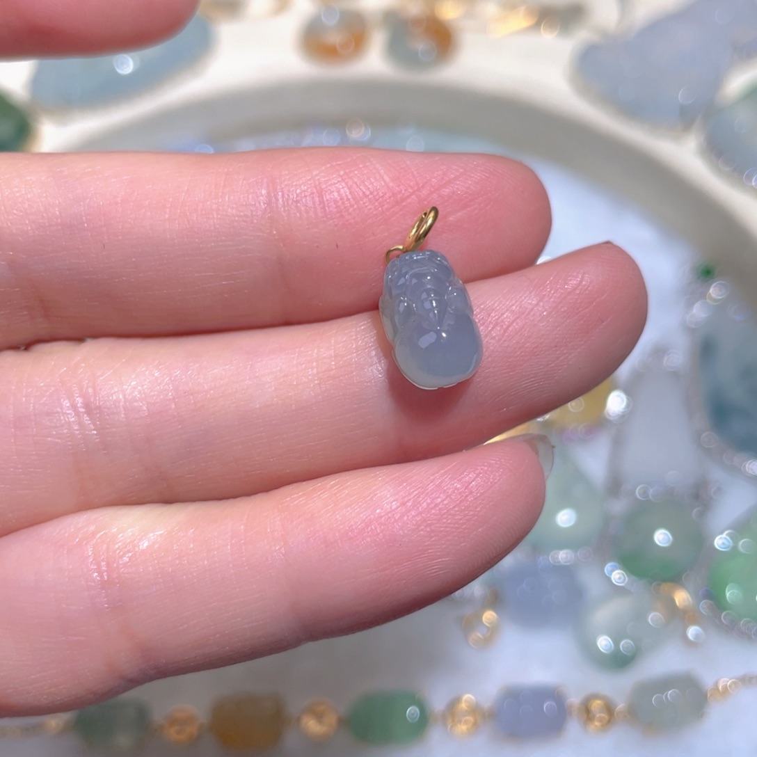 翡翠颈饰18K金镶嵌翡翠