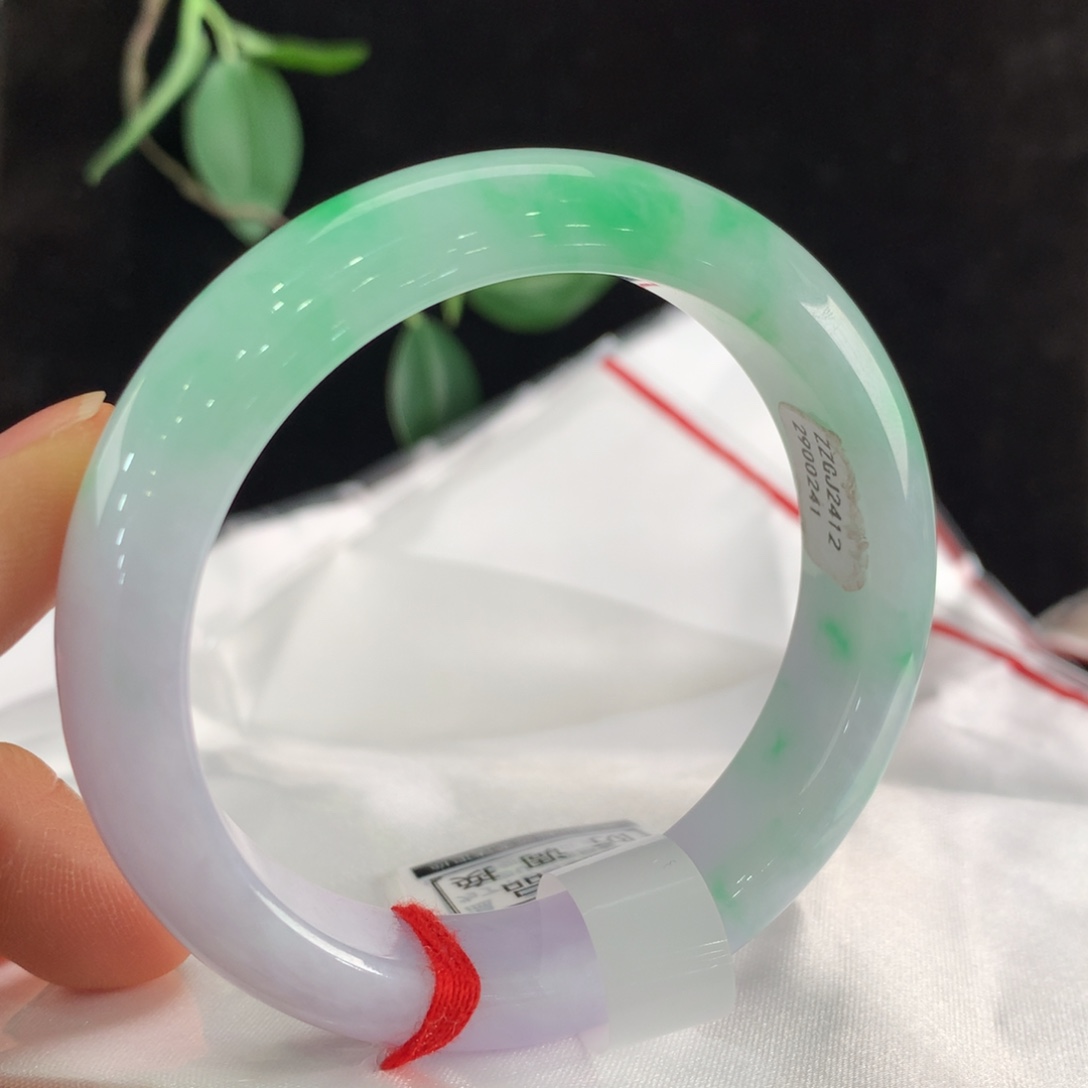 翡翠手镯未镶嵌111-0241