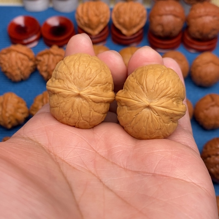 文玩核桃把件麒麟瓜