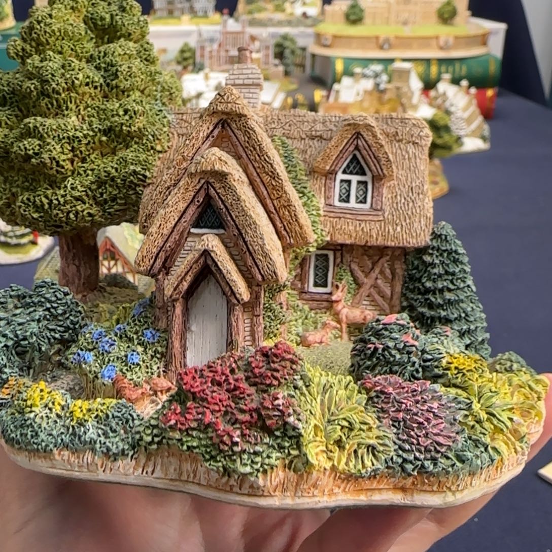 萝***_LilliputlaneLilliputlane