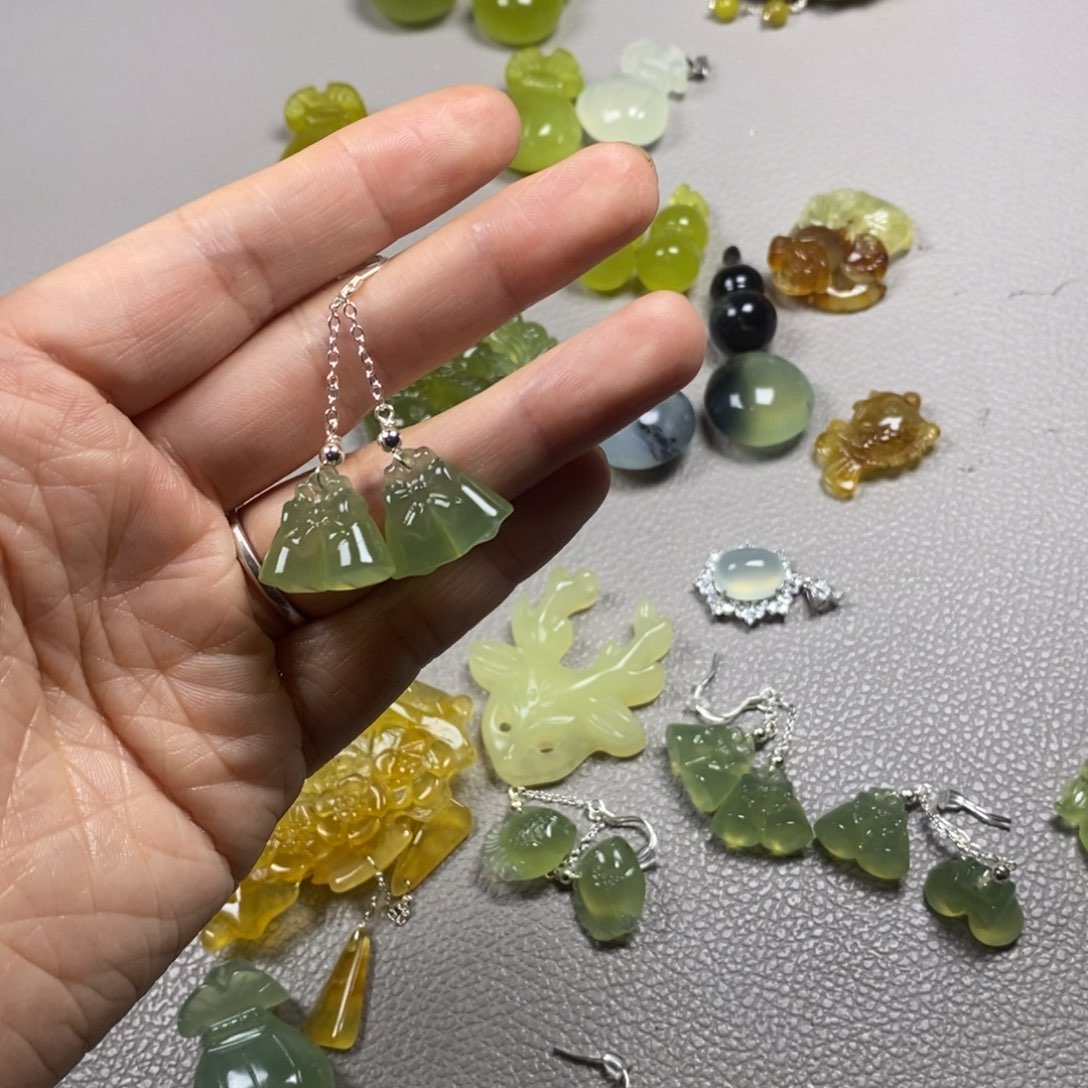 蛇纹石玉未镶嵌挂件耳饰耳环项链