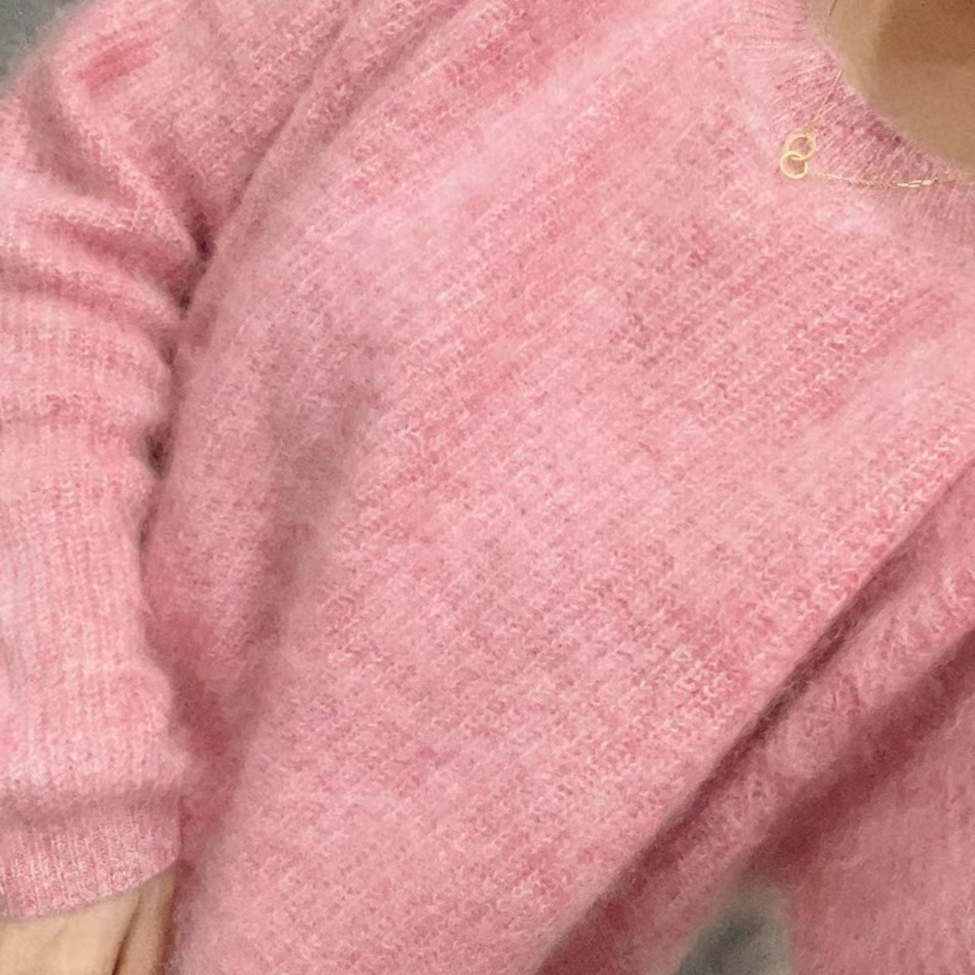 云感拉绒~100%山羊绒圆领插肩袖羊绒衫