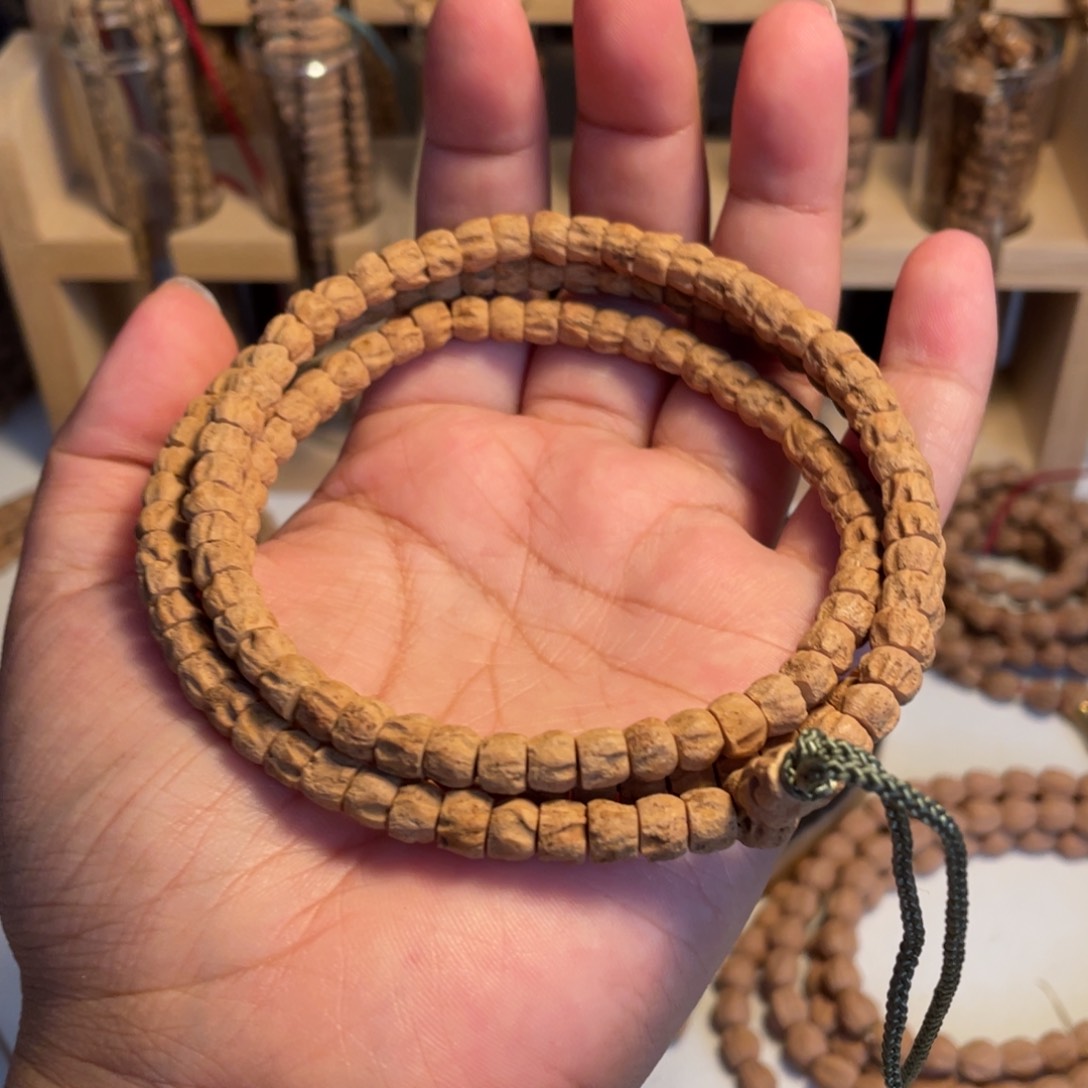 柏香籽/百香籽吊坠