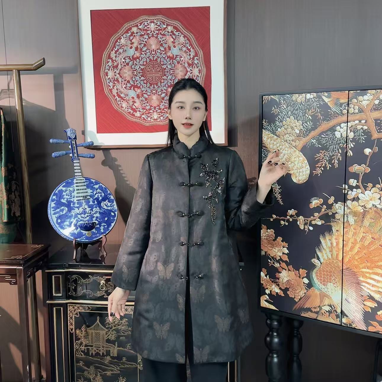 Betty Bairn【余归故里】宋锦90鹅绒韵味中长款羽绒服A6207