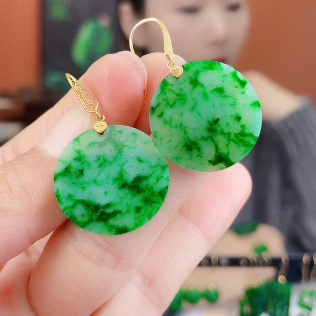 翡翠18K金镶嵌耳饰