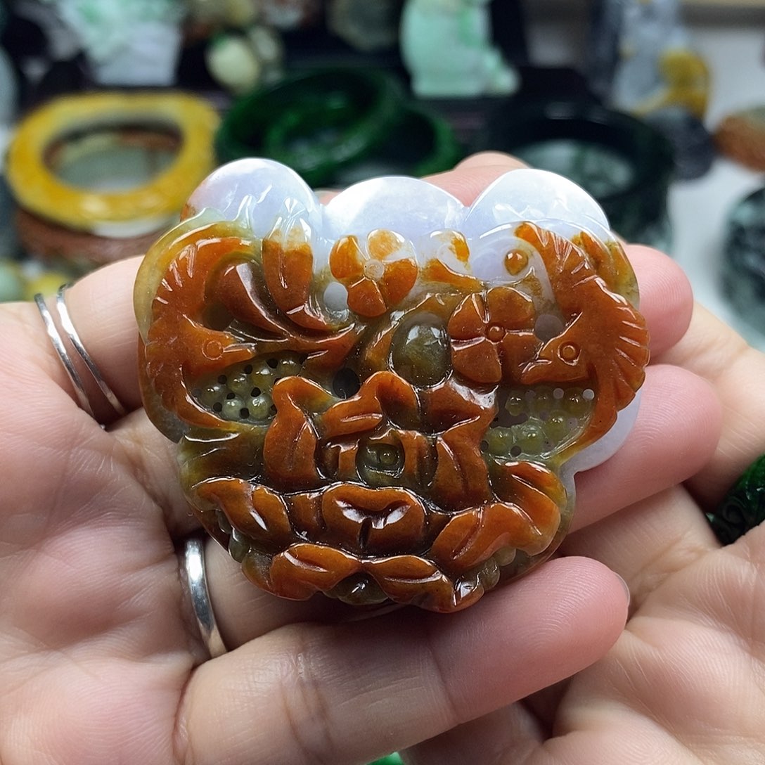 颈饰未镶嵌翡翠爱****?牌子