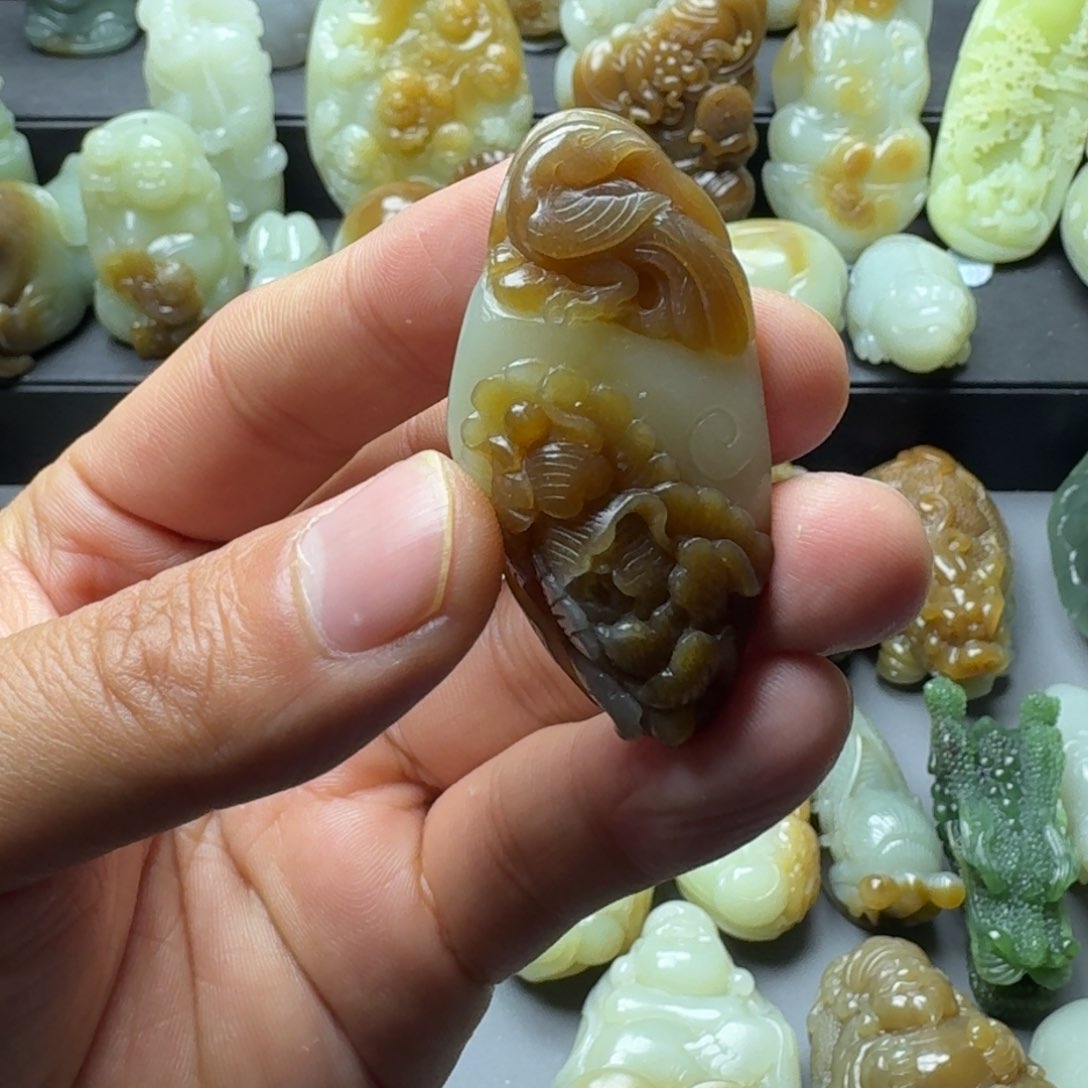 和田玉挂件未镶嵌