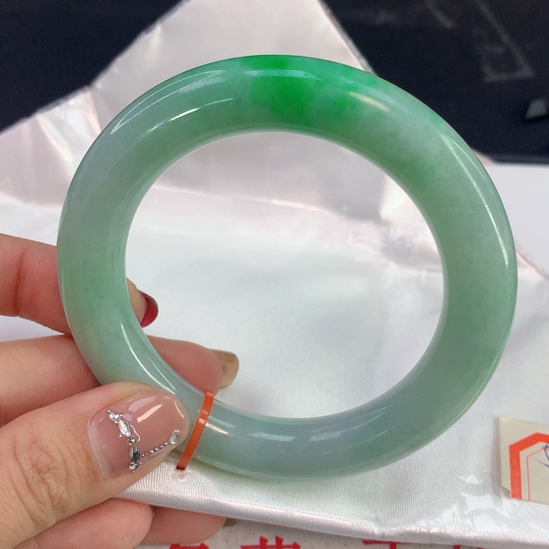 翡翠手镯未镶嵌天然A货翡翠836