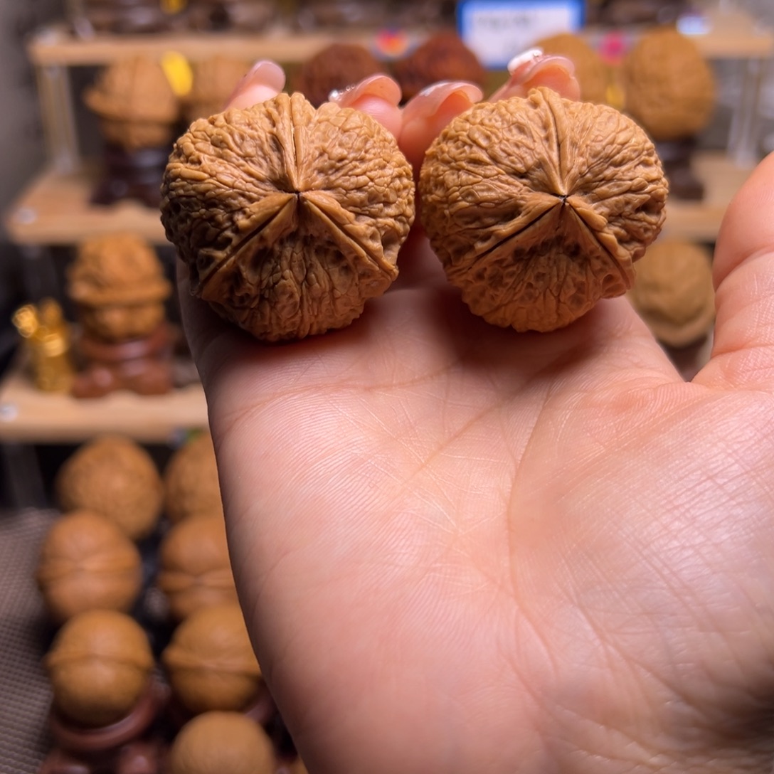 桃核把件虎王三棱H9、38……