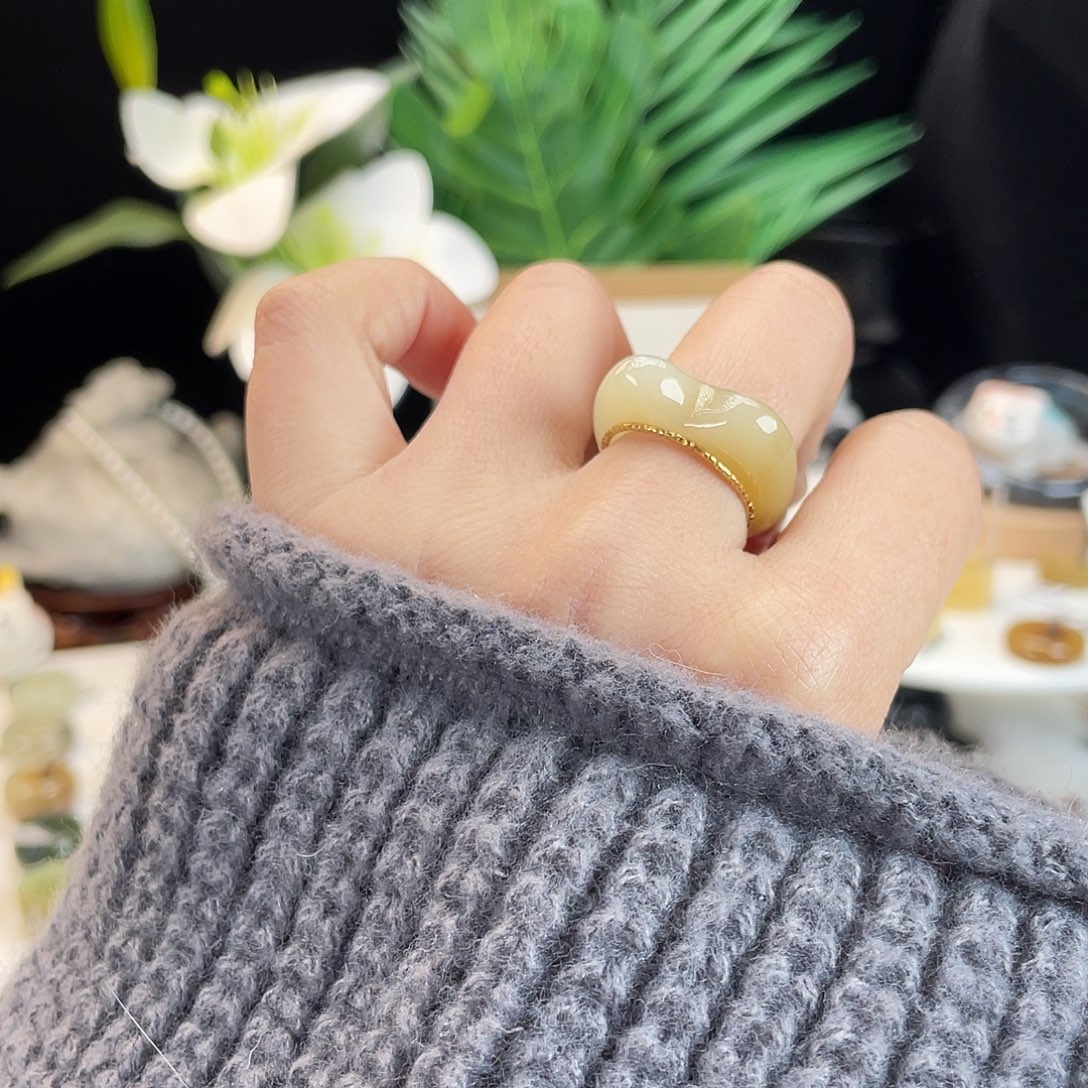 和田玉未镶嵌戒指E108糖白猫咪17.1